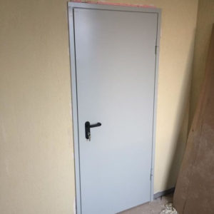 Противопожарная ДПМ дверь